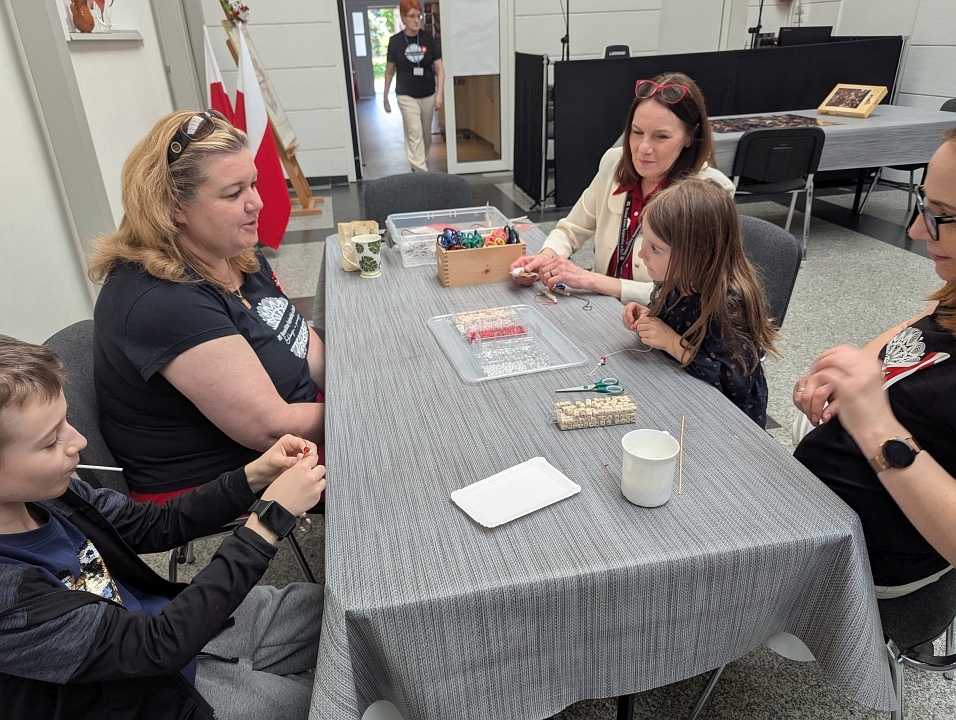 Biało-czerwona. Obowiązkowo! [04.05.2025] - zdjęcie #4 - eOstroleka.pl