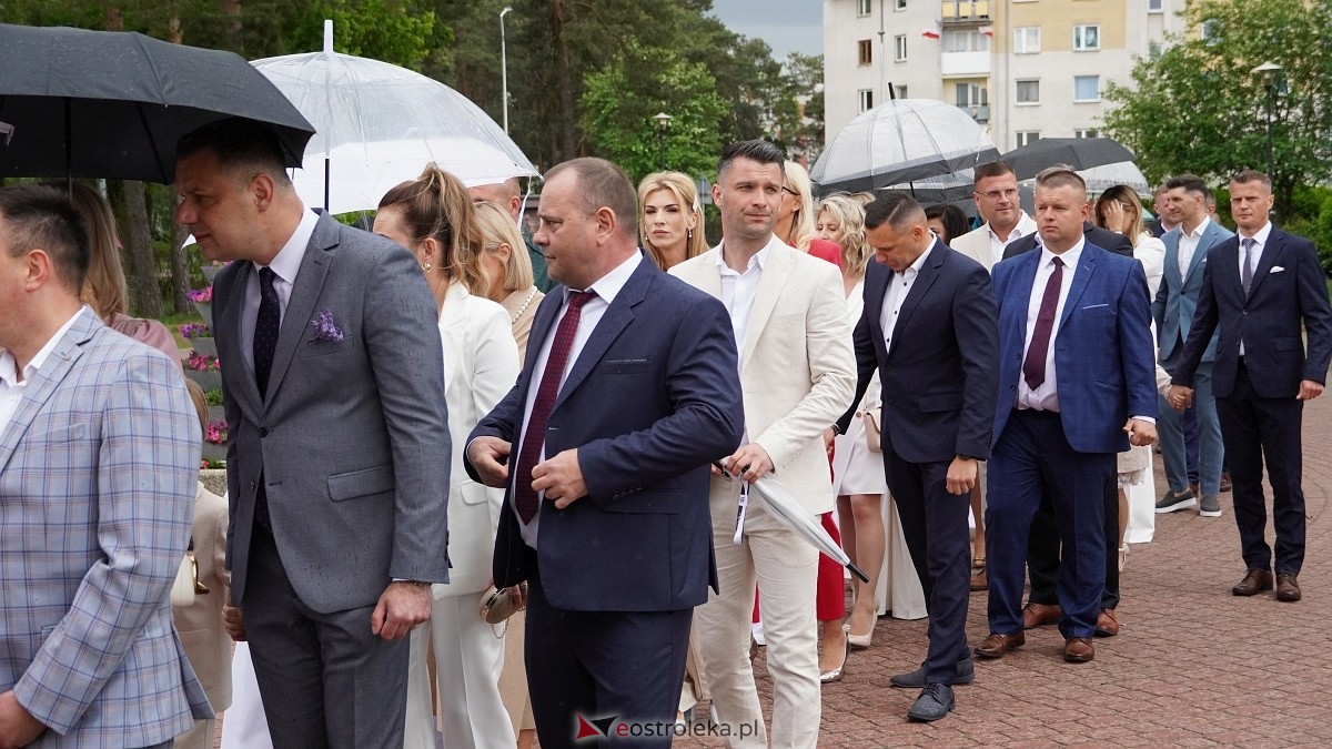 I Komunia Święta w parafii pw. Zbawiciela Świata [4.05.2025] - zdjęcie #14 - eOstroleka.pl