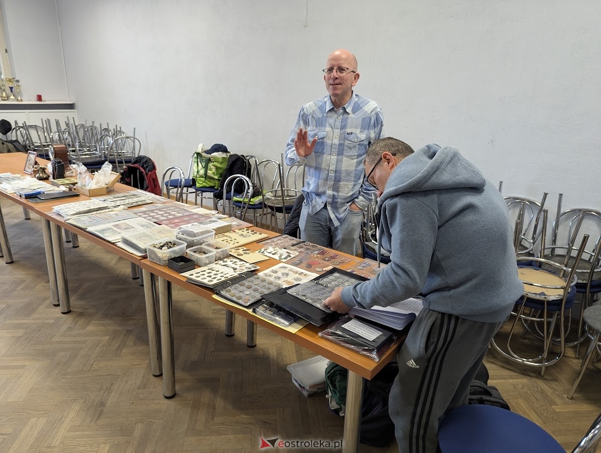 Giełda kolekcjonerska w Klubie Lokator [04.05.2025] - zdjęcie #35 - eOstroleka.pl