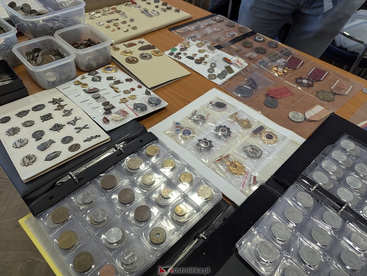 Giełda kolekcjonerska w Klubie Lokator [04.05.2025] - zdjęcie #34 - eOstroleka.pl
