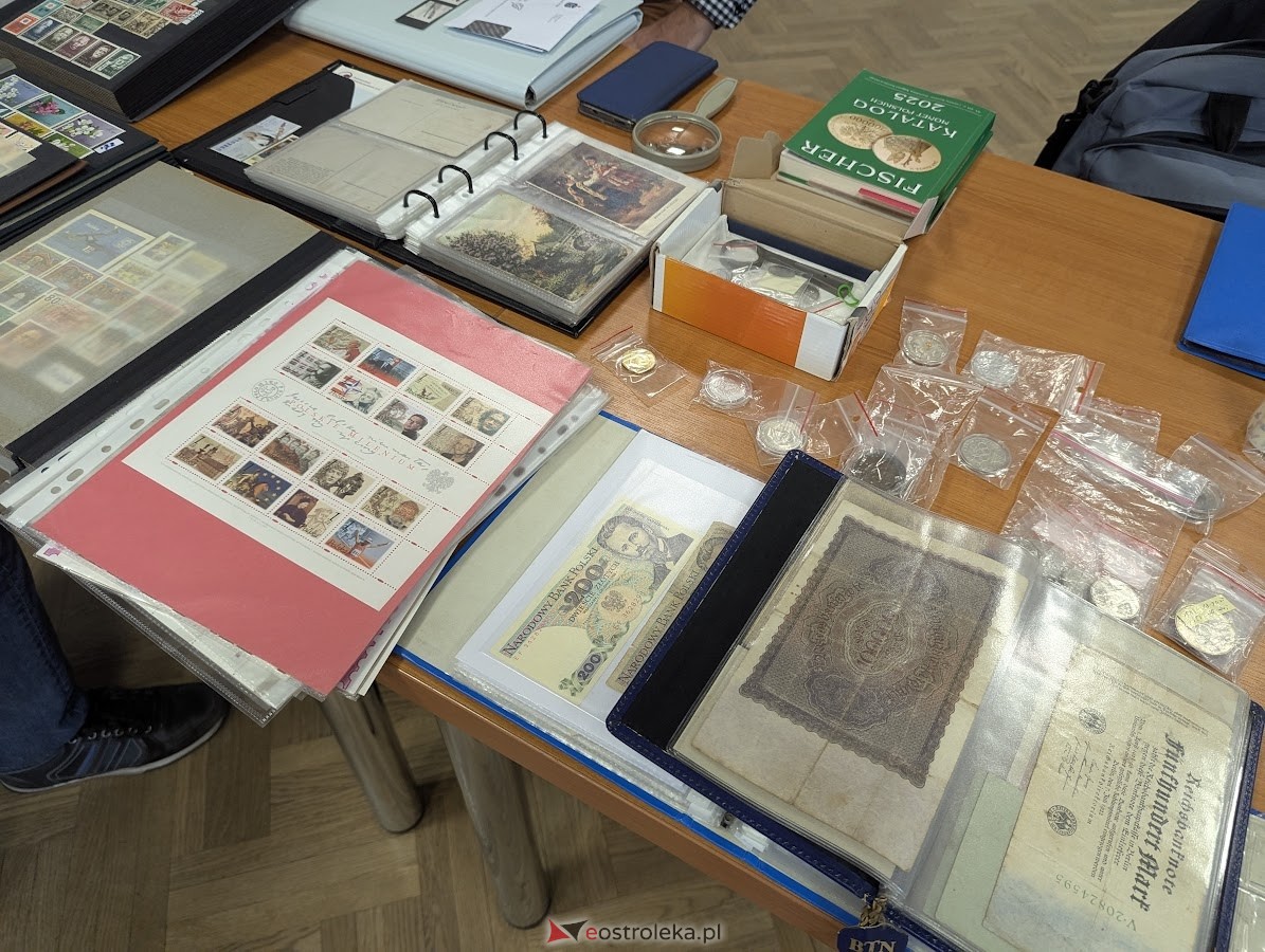 Giełda kolekcjonerska w Klubie Lokator [04.05.2025] - zdjęcie #17 - eOstroleka.pl
