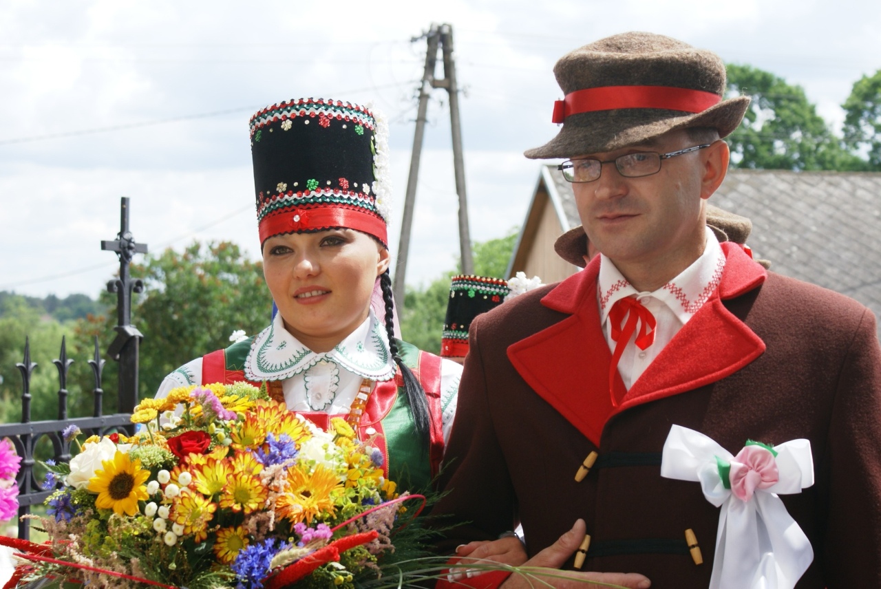 Wesele Kurpiowskie w Kadzidle - archiwalne zdjęcia par [04.05.2025] - zdjęcie #23 - eOstroleka.pl