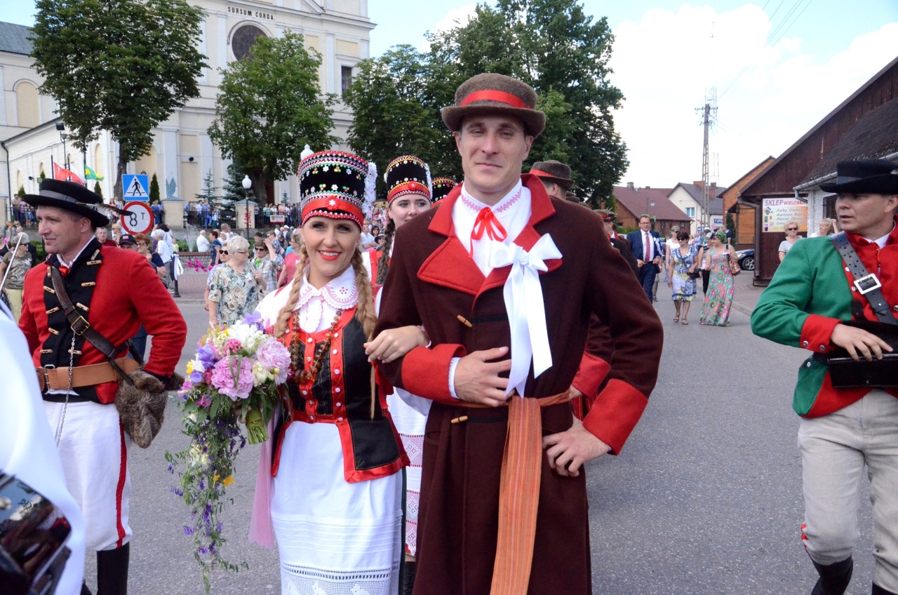 Wesele Kurpiowskie w Kadzidle - archiwalne zdjęcia par [04.05.2025] - zdjęcie #13 - eOstroleka.pl