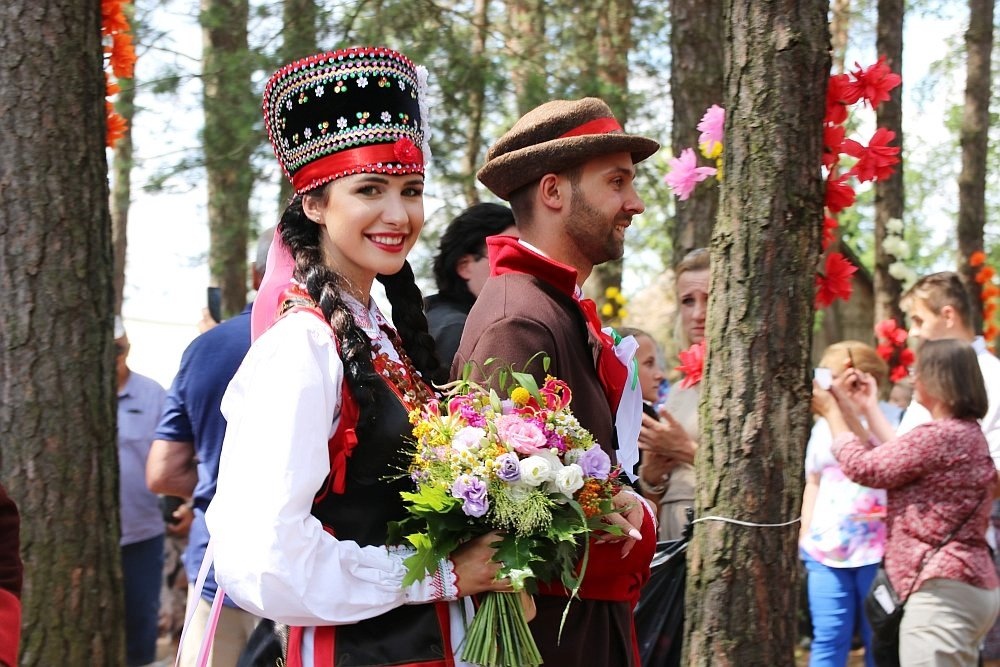 Wesele Kurpiowskie w Kadzidle - archiwalne zdjęcia par [04.05.2025] - zdjęcie #8 - eOstroleka.pl