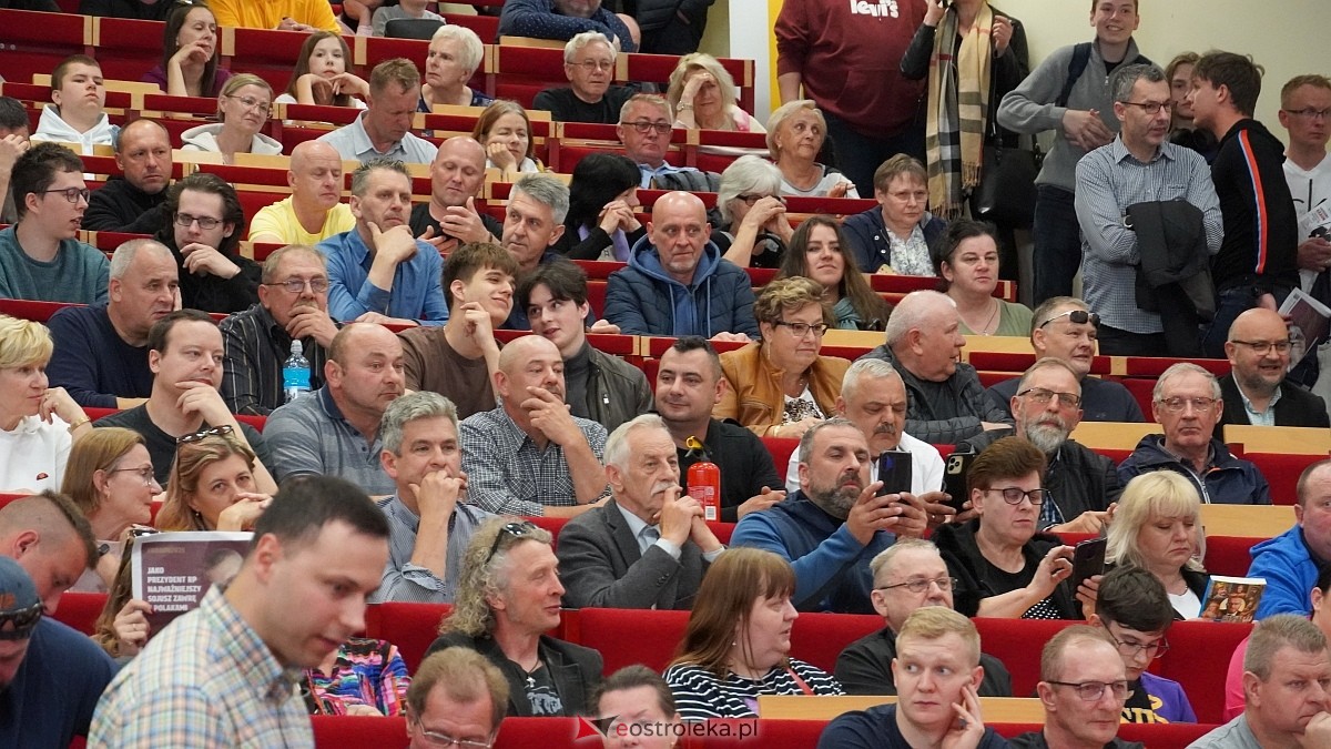 Grzegorz Braun w Ostrołęce [04.05.2025] - zdjęcie #100 - eOstroleka.pl