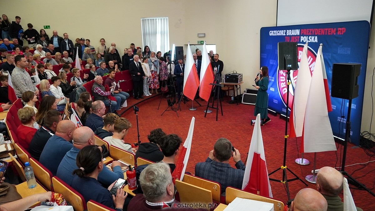 Grzegorz Braun w Ostrołęce [04.05.2025] - zdjęcie #96 - eOstroleka.pl