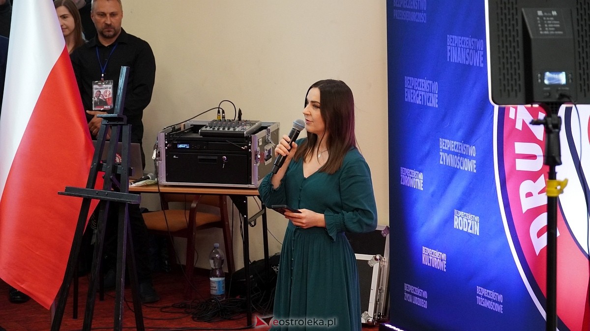 Grzegorz Braun w Ostrołęce [04.05.2025] - zdjęcie #94 - eOstroleka.pl