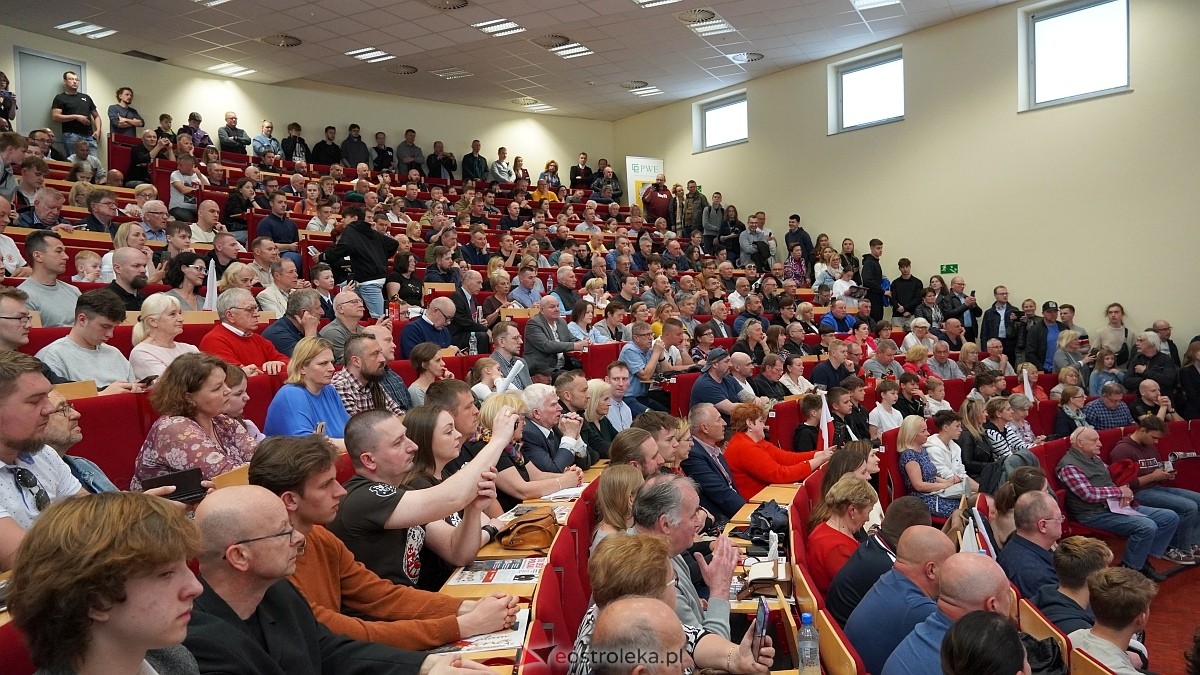 Grzegorz Braun w Ostrołęce [04.05.2025] - zdjęcie #88 - eOstroleka.pl