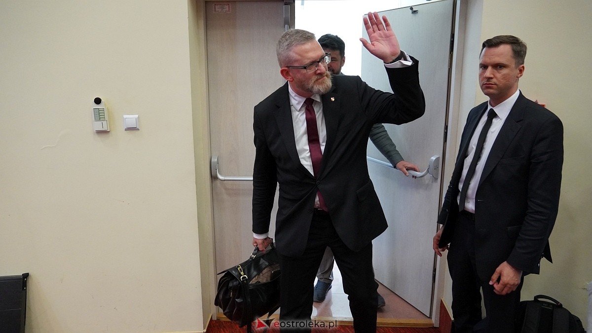 Grzegorz Braun w Ostrołęce [04.05.2025] - zdjęcie #79 - eOstroleka.pl