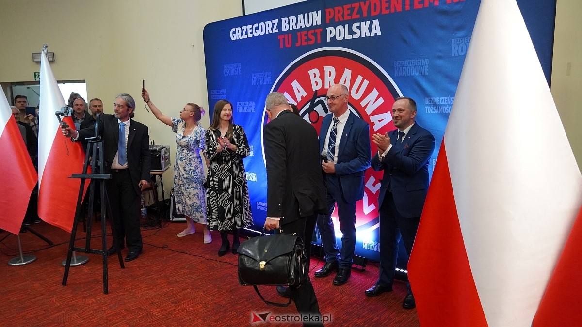 Grzegorz Braun w Ostrołęce [04.05.2025] - zdjęcie #78 - eOstroleka.pl