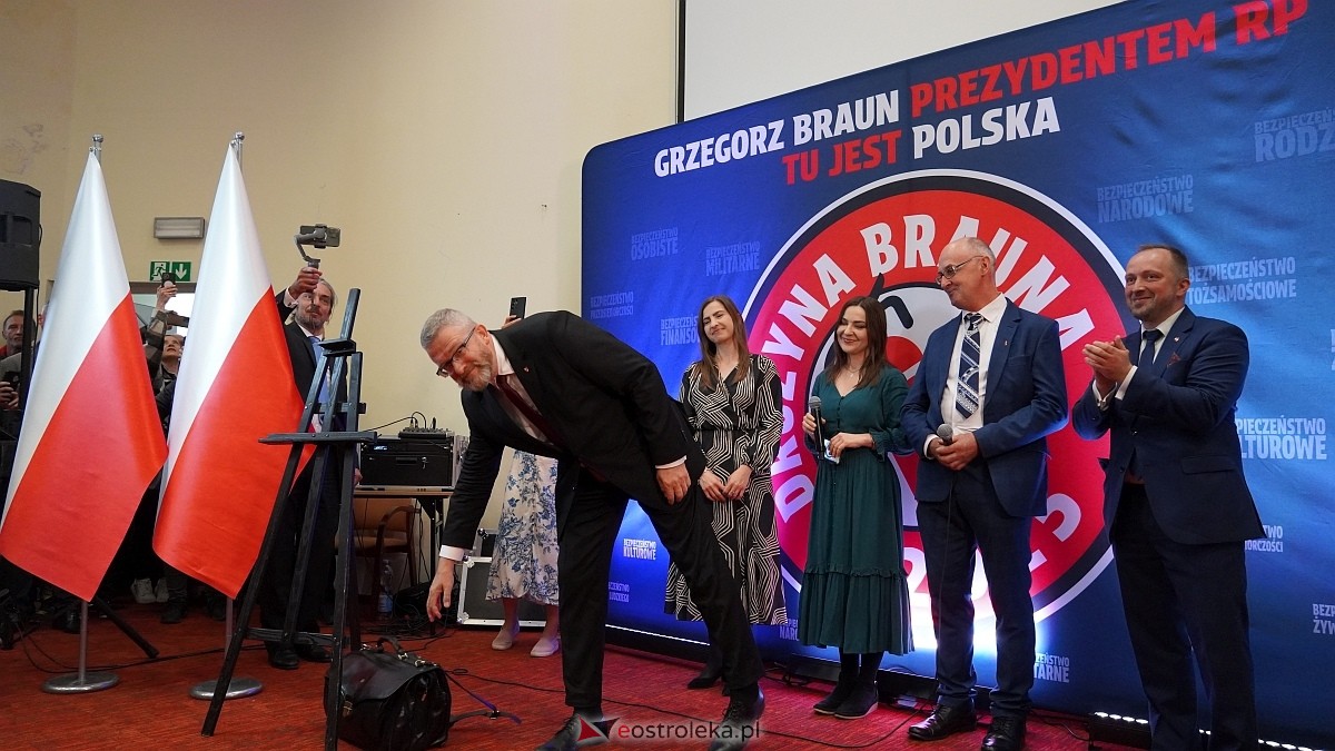 Grzegorz Braun w Ostrołęce [04.05.2025] - zdjęcie #75 - eOstroleka.pl