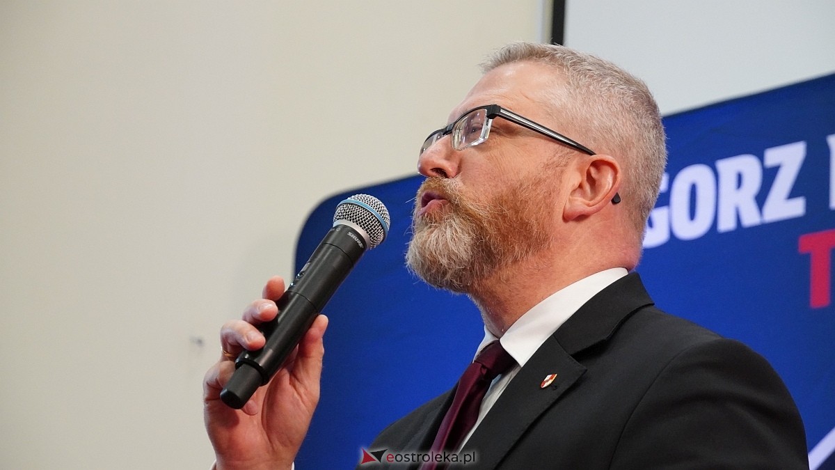 Grzegorz Braun w Ostrołęce [04.05.2025] - zdjęcie #70 - eOstroleka.pl