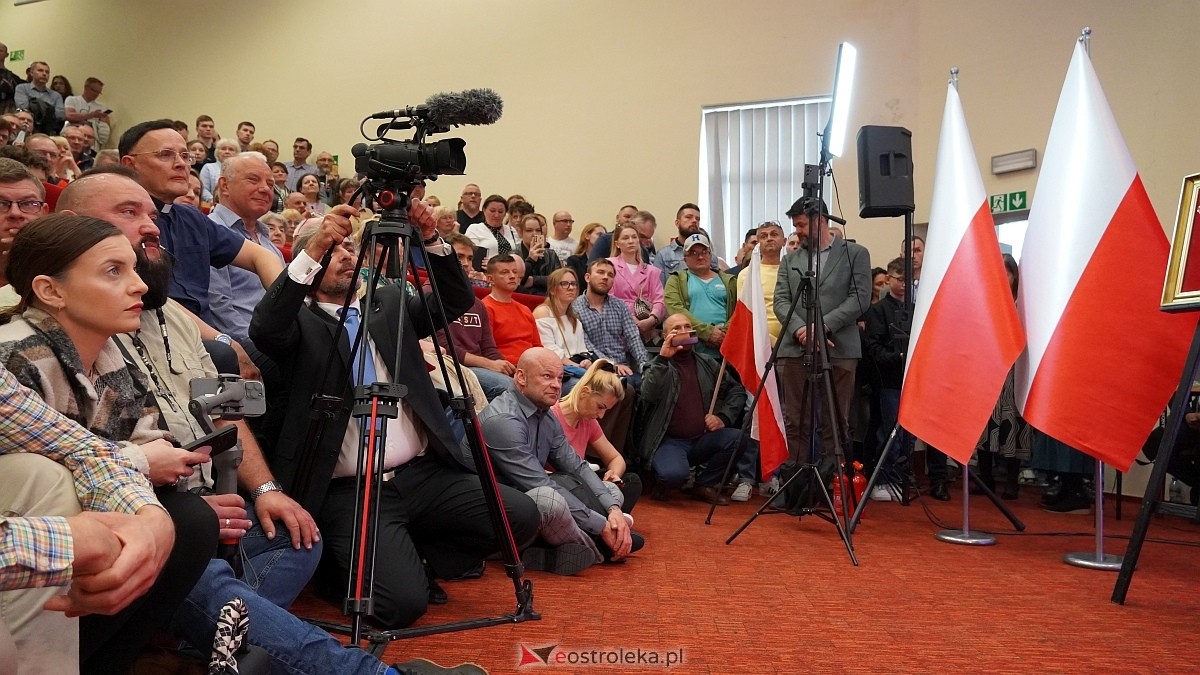 Grzegorz Braun w Ostrołęce [04.05.2025] - zdjęcie #66 - eOstroleka.pl