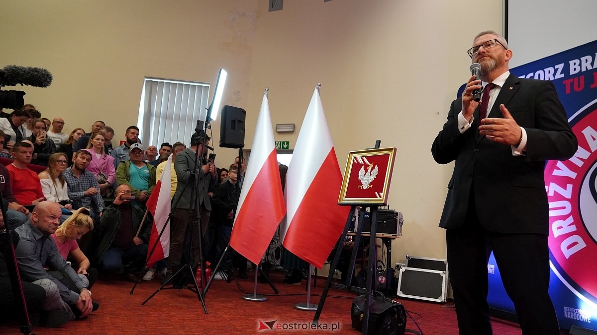 Grzegorz Braun w Ostrołęce [04.05.2025] - zdjęcie #65 - eOstroleka.pl