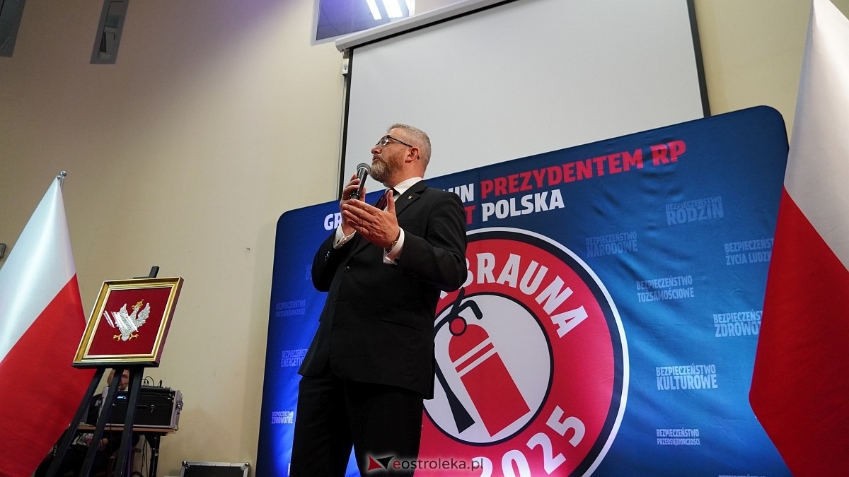 Grzegorz Braun w Ostrołęce [04.05.2025] - zdjęcie #61 - eOstroleka.pl