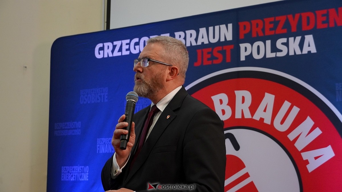 Grzegorz Braun w Ostrołęce [04.05.2025] - zdjęcie #60 - eOstroleka.pl