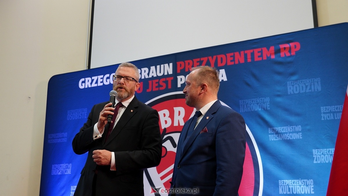Grzegorz Braun w Ostrołęce [04.05.2025] - zdjęcie #58 - eOstroleka.pl