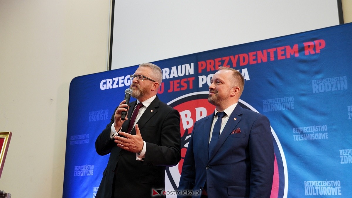 Grzegorz Braun w Ostrołęce [04.05.2025] - zdjęcie #57 - eOstroleka.pl