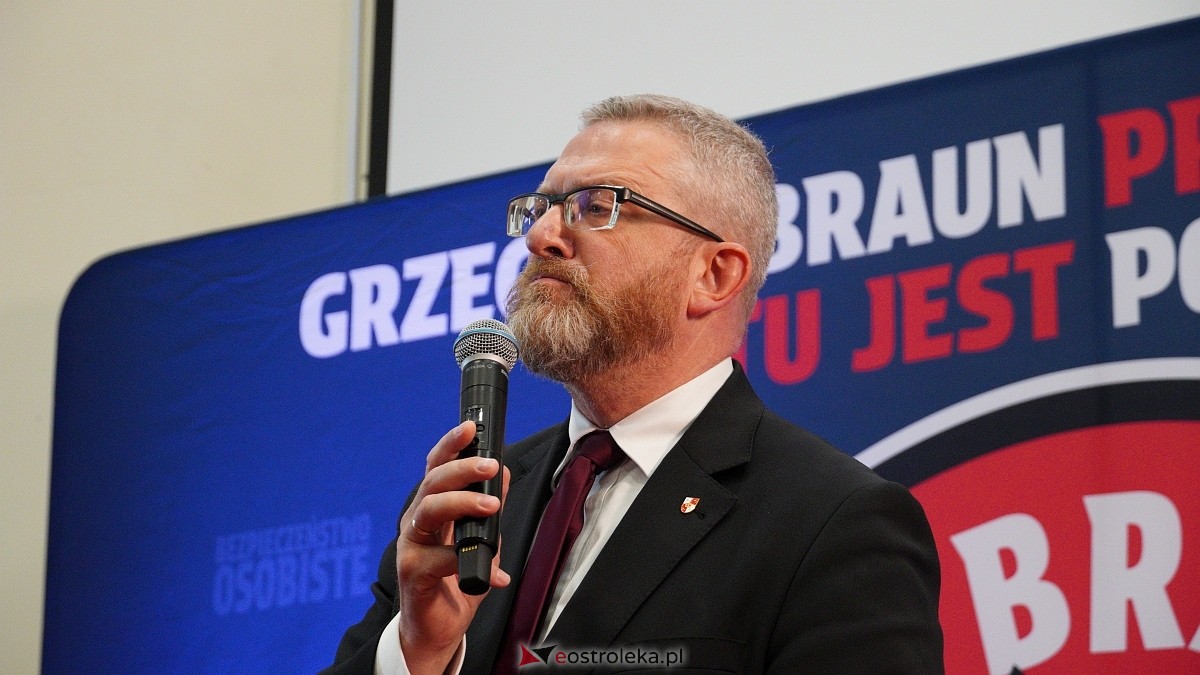 Grzegorz Braun w Ostrołęce [04.05.2025] - zdjęcie #56 - eOstroleka.pl