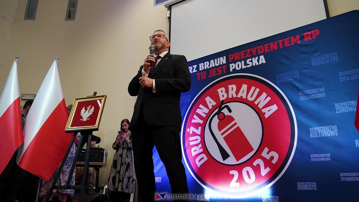 Grzegorz Braun w Ostrołęce [04.05.2025] - zdjęcie #55 - eOstroleka.pl