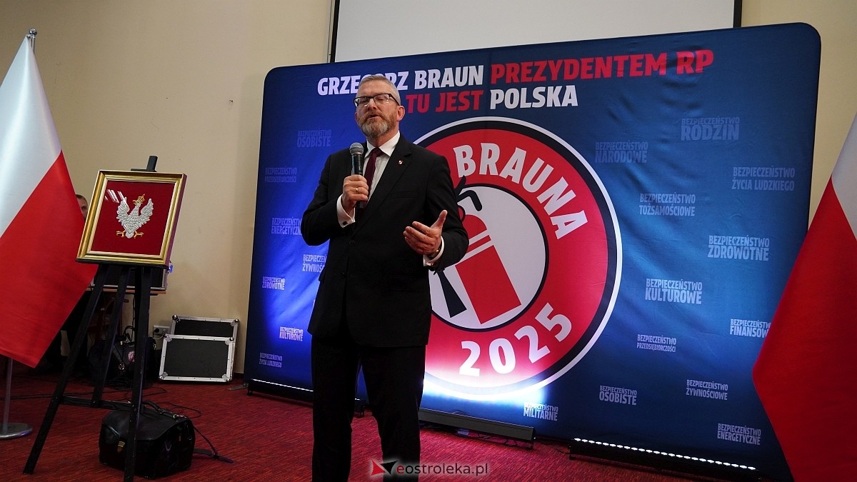 Grzegorz Braun w Ostrołęce [04.05.2025] - zdjęcie #50 - eOstroleka.pl