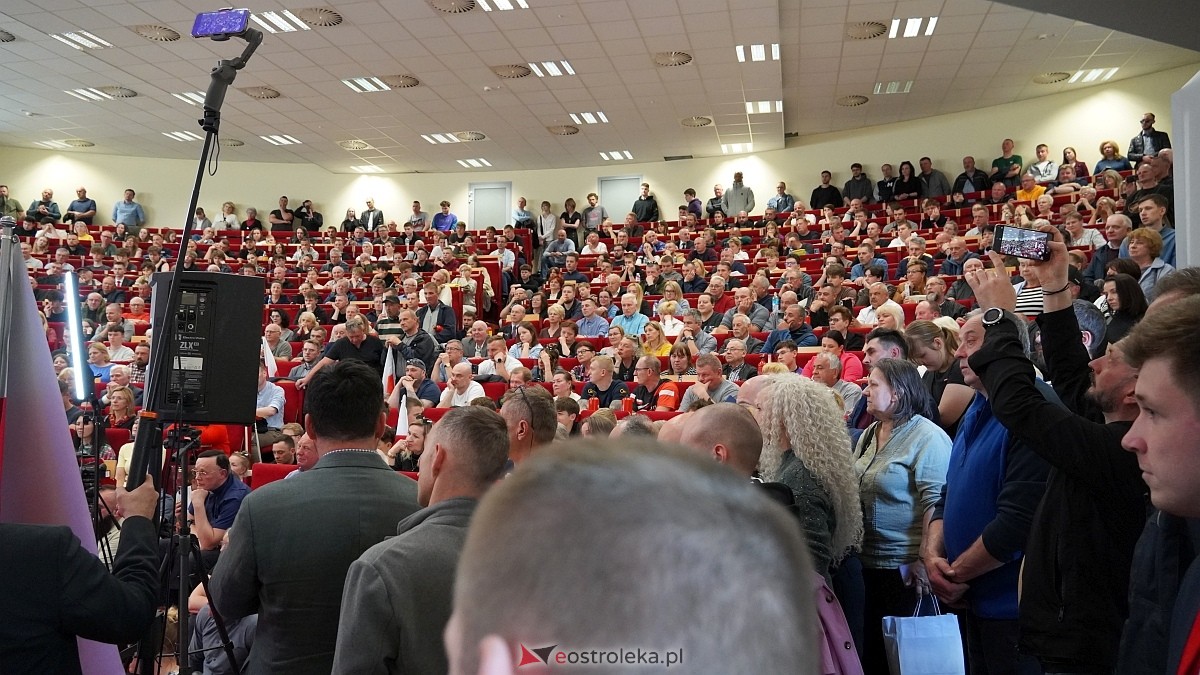 Grzegorz Braun w Ostrołęce [04.05.2025] - zdjęcie #45 - eOstroleka.pl