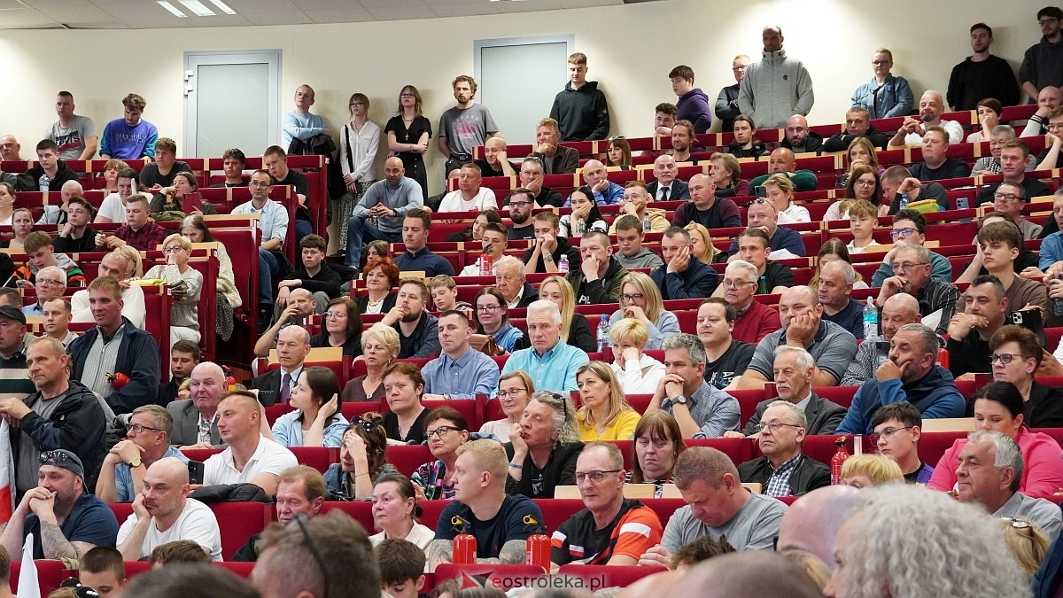 Grzegorz Braun w Ostrołęce [04.05.2025] - zdjęcie #44 - eOstroleka.pl