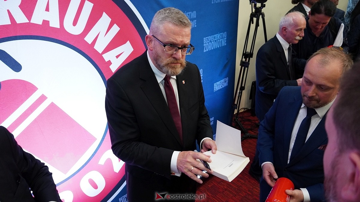 Grzegorz Braun w Ostrołęce [04.05.2025] - zdjęcie #29 - eOstroleka.pl