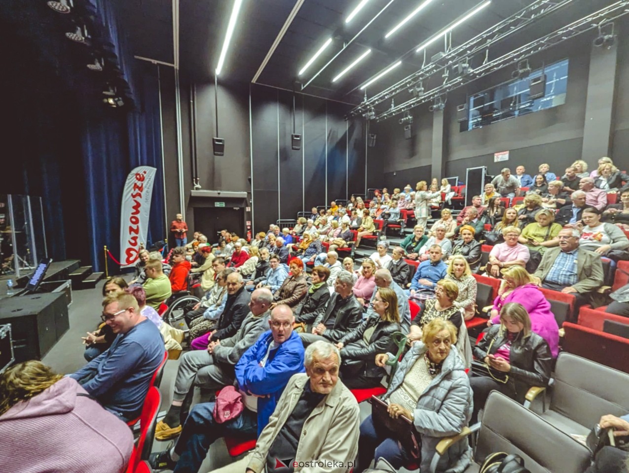 Koncert piosenek Krzysztofa Krawczyka w Muzeum Żołnierzy Wyklętych [05.05.2025] - zdjęcie #20 - eOstroleka.pl