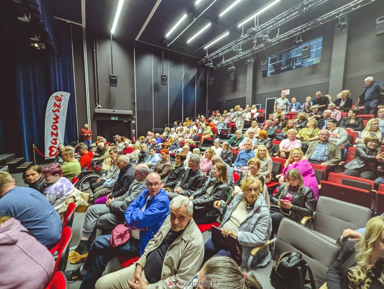 Koncert piosenek Krzysztofa Krawczyka w Muzeum Żołnierzy Wyklętych [05.05.2025] - zdjęcie #16 - eOstroleka.pl