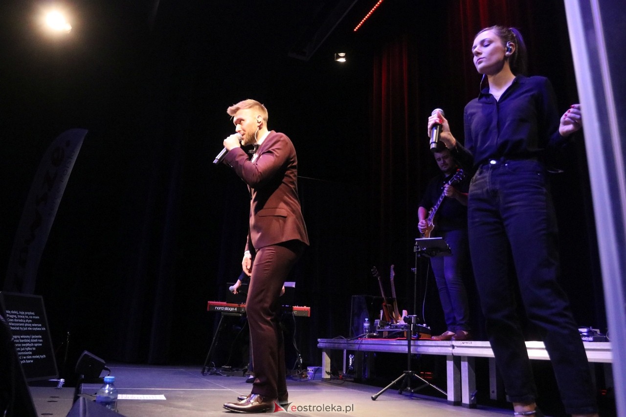 Koncert piosenek Krzysztofa Krawczyka w Muzeum Żołnierzy Wyklętych [05.05.2025] - zdjęcie #7 - eOstroleka.pl