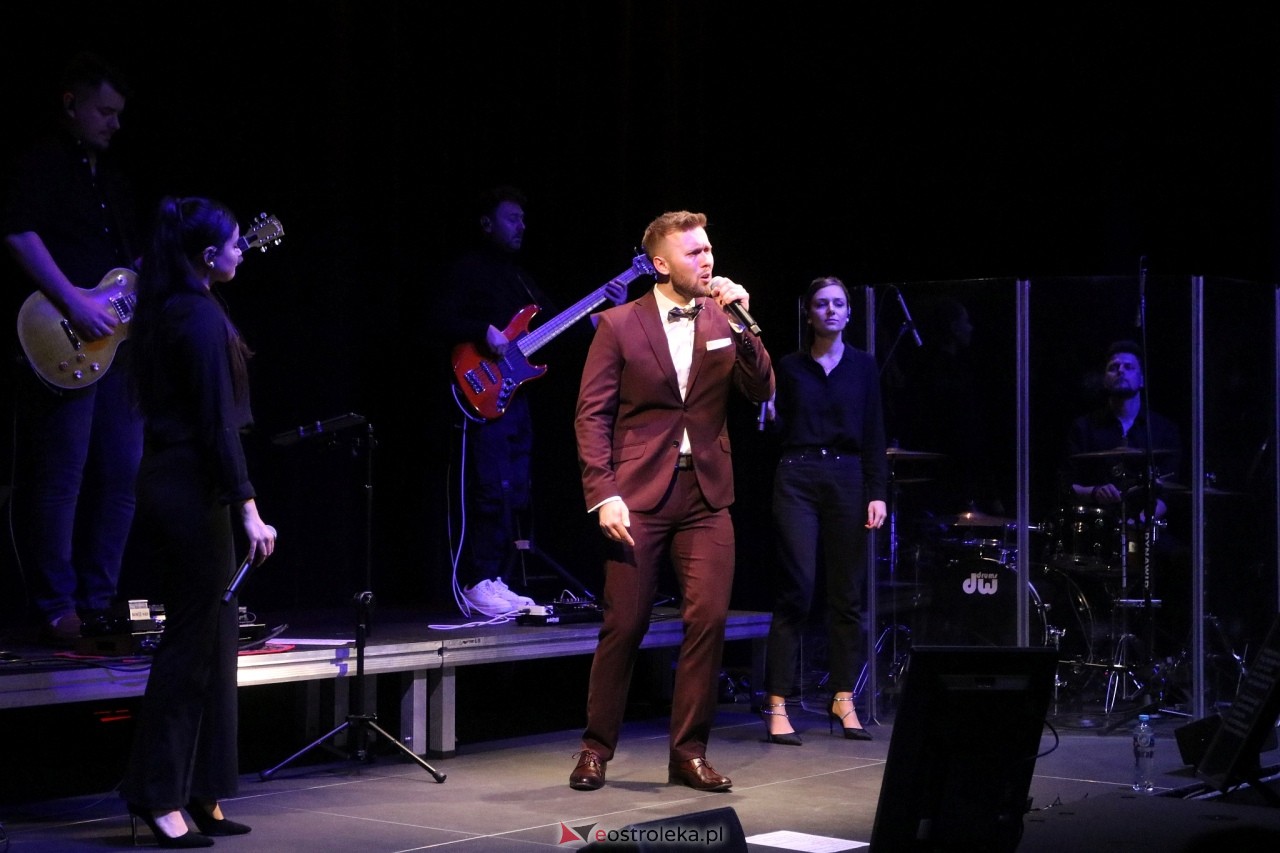 Koncert piosenek Krzysztofa Krawczyka w Muzeum Żołnierzy Wyklętych [05.05.2025] - zdjęcie #6 - eOstroleka.pl