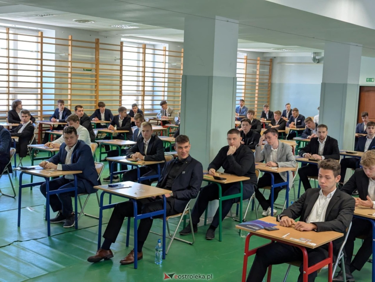 Matura 2025 z matematyki [06.05.2025] - zdjęcie #1 - eOstroleka.pl