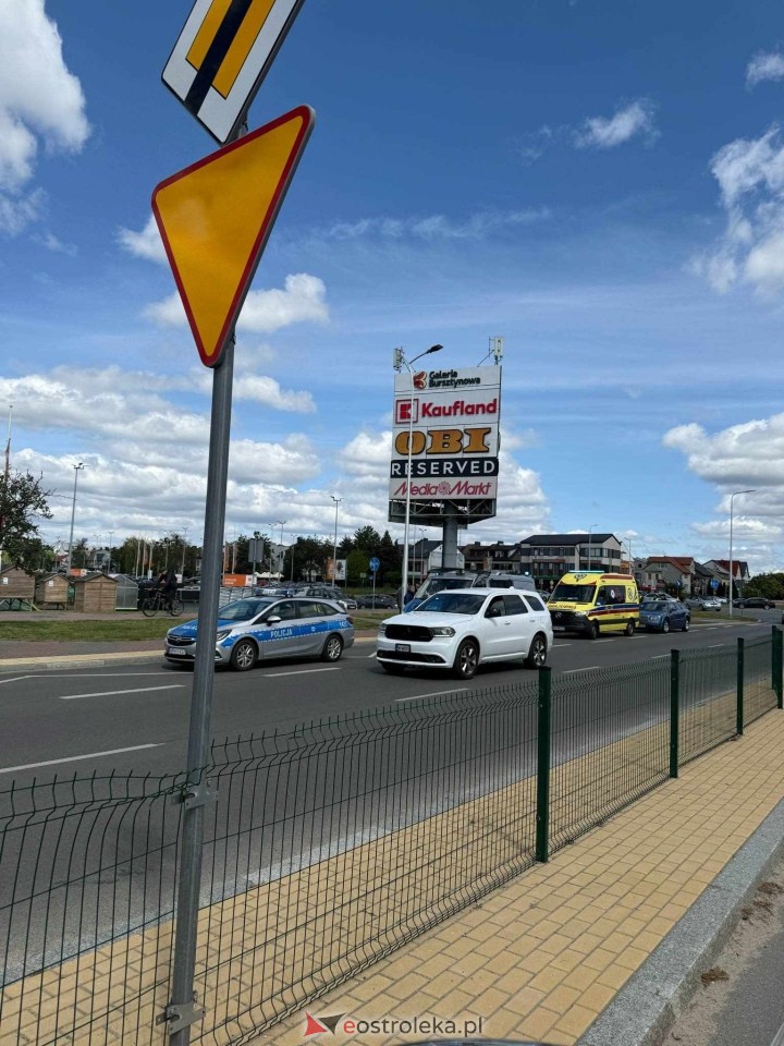 Wypadek na ulicy Brata Zenona Żebrowskiego w Ostrołęce [07.05.2025] - zdjęcie #7 - eOstroleka.pl