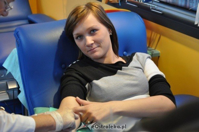 Kropla krwi ocean życia: Zebrano ponad 30 litrów krwi (24.IX.2011) - zdjęcie #31 - eOstroleka.pl