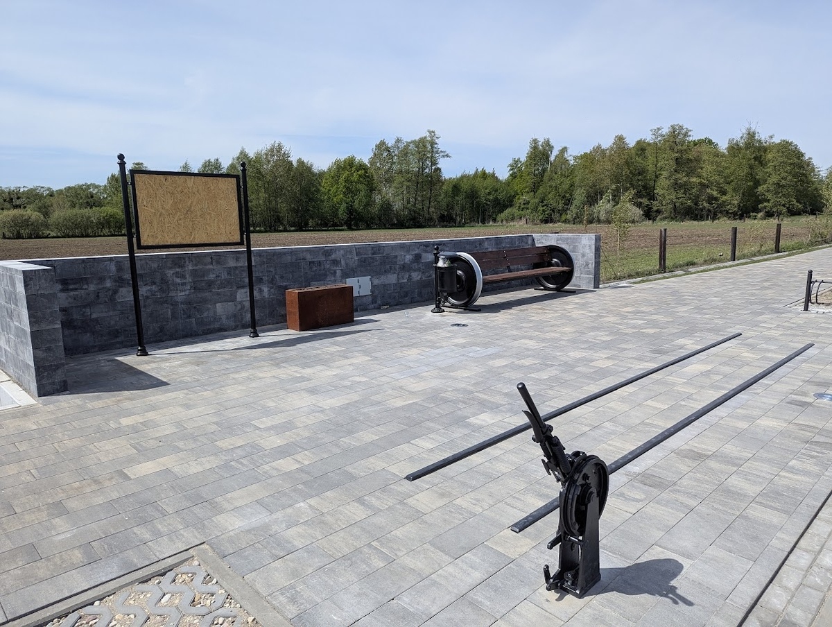 Czarna dróżka - finisz prac [07.05.2025] - zdjęcie #5 - eOstroleka.pl