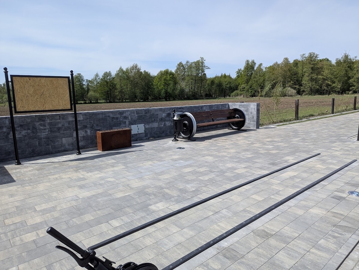 Czarna dróżka - finisz prac [07.05.2025] - zdjęcie #4 - eOstroleka.pl