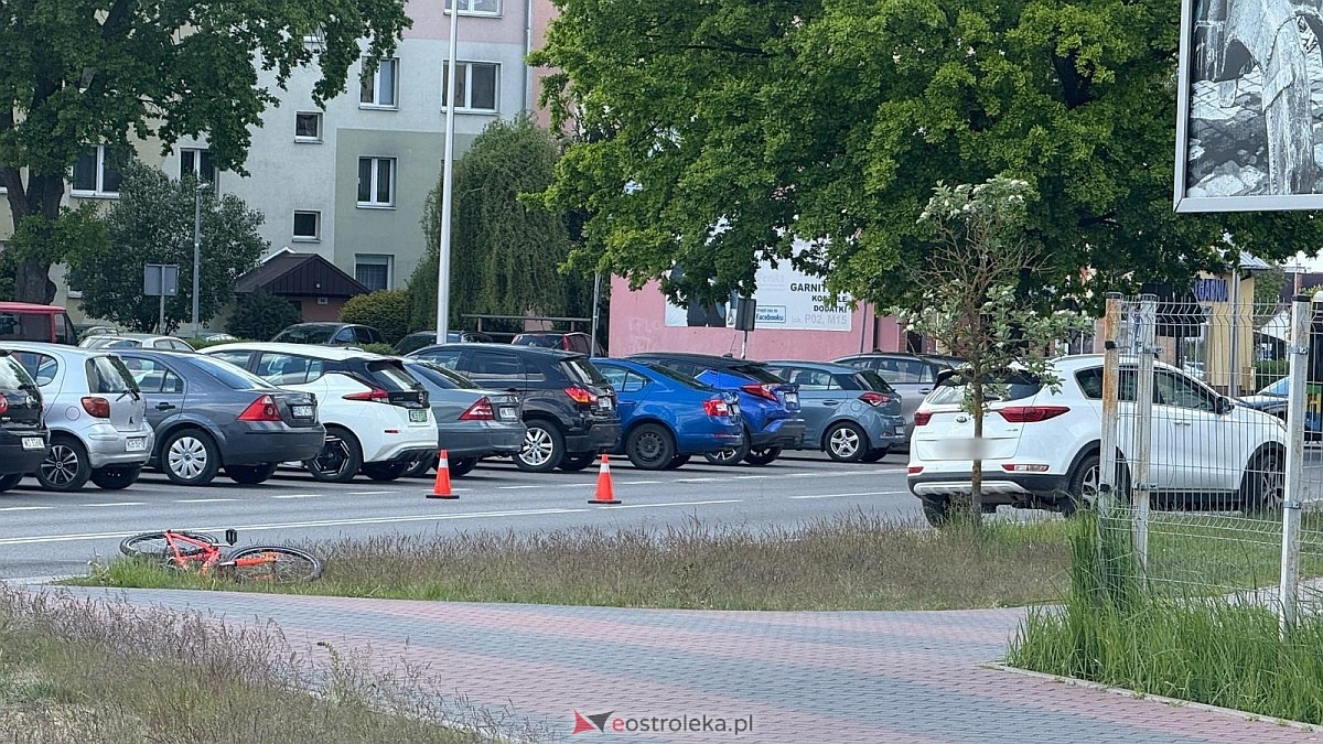 Wypadek na ulicu Sikorskiego w Ostołęce [08.05.2025] - zdjęcie #4 - eOstroleka.pl