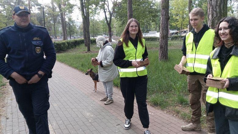 Młodzieżowa Rada Miasta i Straż Miejska [08.05.2025] - zdjęcie #7 - eOstroleka.pl