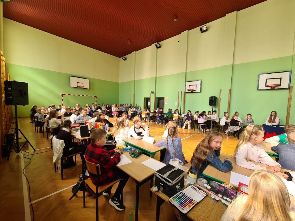 20. edycja konkursu Bajkowy Omnibus w SP w Wykrocie [09.05.2025] - zdjęcie #7 - eOstroleka.pl