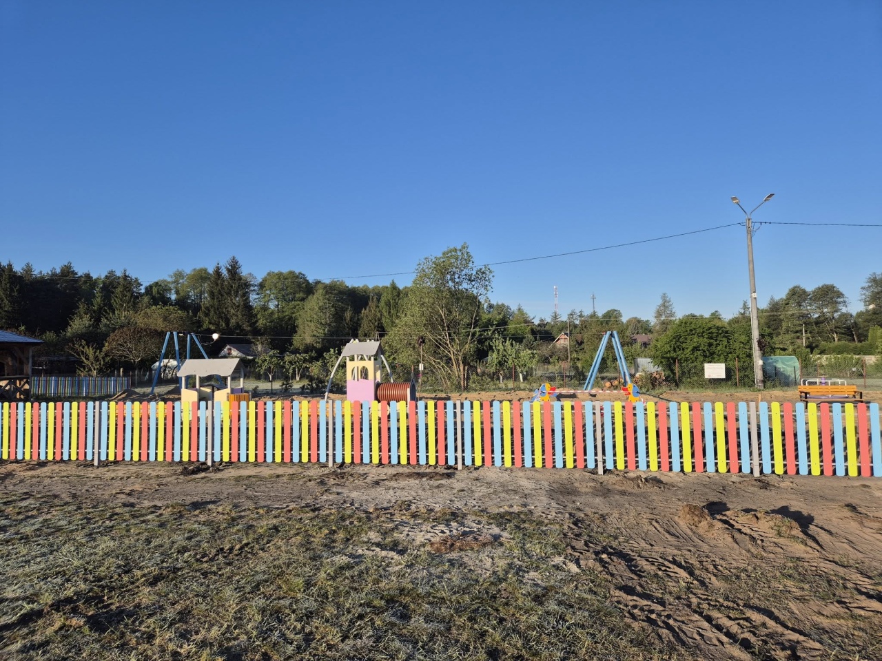 Modernizacja placu zabaw w Czerwinie [09.05.2025] - zdjęcie #3 - eOstroleka.pl