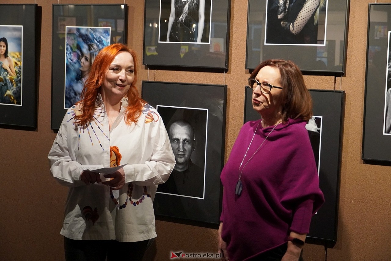 Okruchy Duszy - wernisaż wystawy fotografii Anny Suchcickiej [9.05.2025]] - zdjęcie #26 - eOstroleka.pl