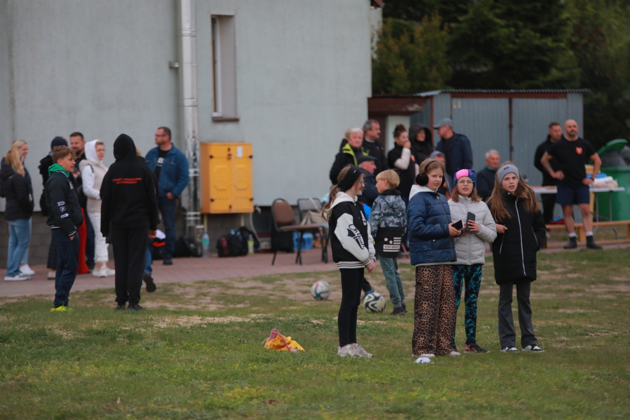 Mecz na stulecie Szkoły Podstawowej w Drwęczy [09.05.2025]] - zdjęcie #12 - eOstroleka.pl