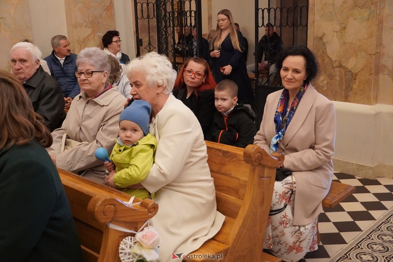 I Komunia Święta w ostrołęckie farze [10.05.2025] - zdjęcie #33 - eOstroleka.pl