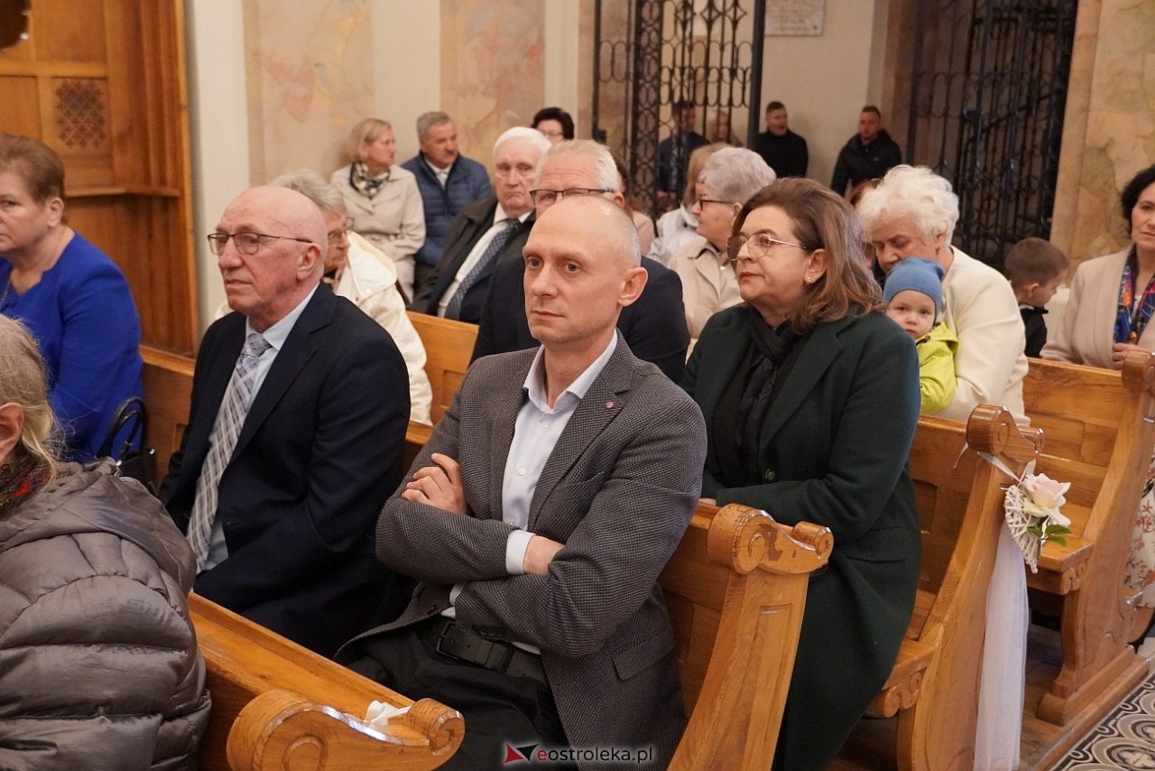 I Komunia Święta w ostrołęckie farze [10.05.2025] - zdjęcie #31 - eOstroleka.pl