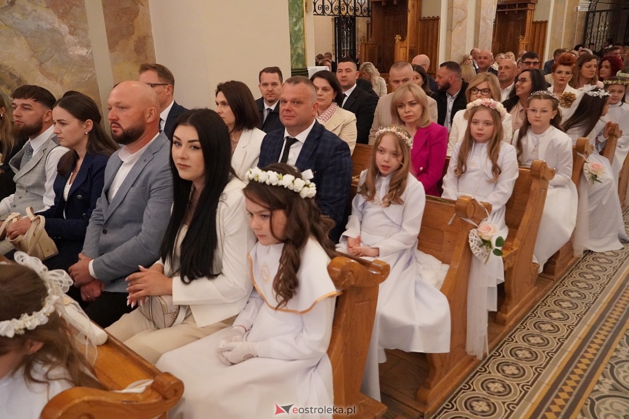 I Komunia Święta w ostrołęckie farze [10.05.2025] - zdjęcie #10 - eOstroleka.pl