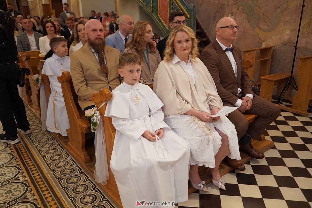 I Komunia Święta w ostrołęckie farze [10.05.2025] - zdjęcie #4 - eOstroleka.pl
