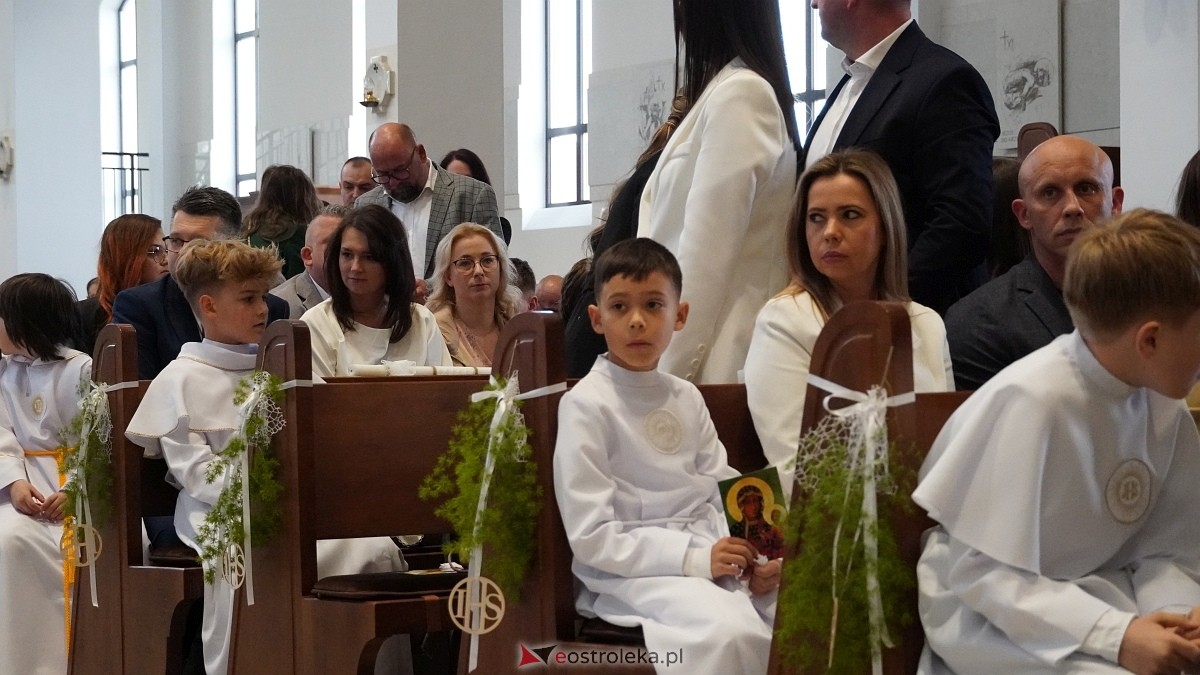 I Komunia Święta w parafii pw. Św. Franciszka z Asyżu [10.05.2025] - zdjęcie #62 - eOstroleka.pl