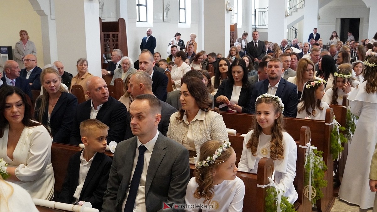 I Komunia Święta w parafii pw. Św. Franciszka z Asyżu [10.05.2025] - zdjęcie #57 - eOstroleka.pl