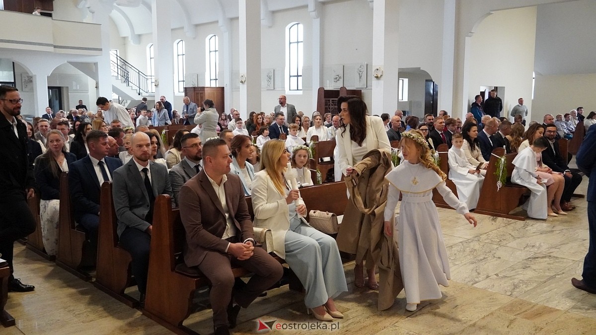 I Komunia Święta w parafii pw. Św. Franciszka z Asyżu [10.05.2025] - zdjęcie #49 - eOstroleka.pl